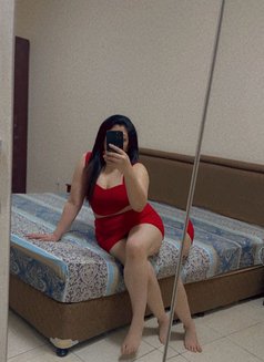 Priya Burdubai - puta in Dubai Photo 24 of 28