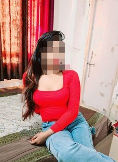 Priya Cam Real Live - escort in Kolkata Photo 3 of 4