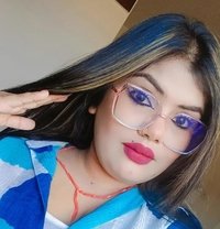 Priya Cam session & reel meet - escort in Pune