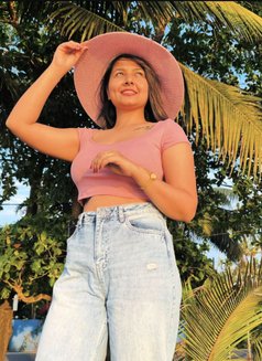 Independent Neelam : Real Meet in DELHI - escort in New Delhi Photo 3 of 5