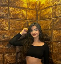 Priya College Student - puta in Ajmān