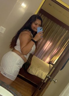 Priya - escort in Ahmedabad Photo 2 of 4