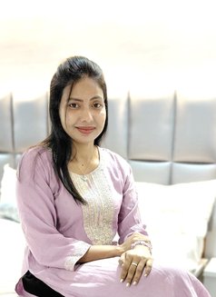 Priya - escort in Ahmedabad Photo 3 of 4