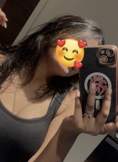 Priya - escort in Hyderabad Photo 1 of 6