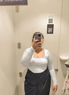 Priya - escort in Hyderabad Photo 1 of 2