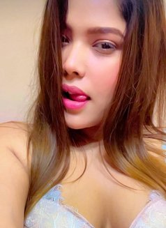 Priya - escort in Kolkata Photo 2 of 6