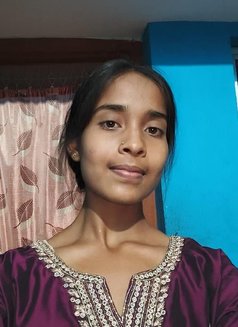 Priya - puta in Ahmedabad Photo 1 of 1