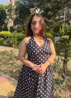Priya Escort Service 24 Hours - puta in Noida Photo 2 of 3