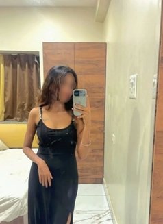 Priya escort service - puta in Bangalore Photo 1 of 2