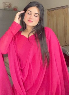 Priya Gupta - escort in Kolkata Photo 2 of 5