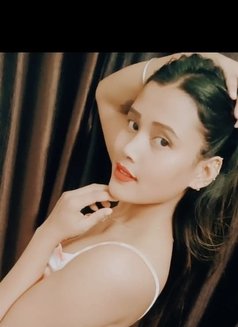 Priya High Profile Escort - puta in Pune Photo 2 of 3