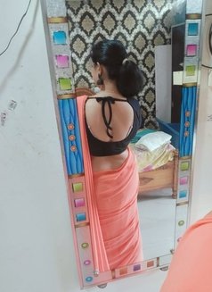 Priya Hyd - adult performer in Hyderabad Photo 3 of 4