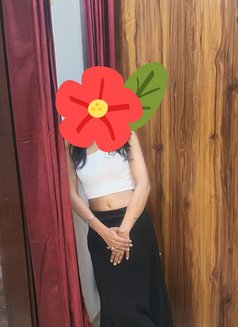 Priya Independent Cam +Real Meet in Noid - escort in Noida Photo 2 of 5