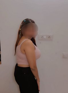 Priya Independent Escorts - puta in Chennai Photo 1 of 3