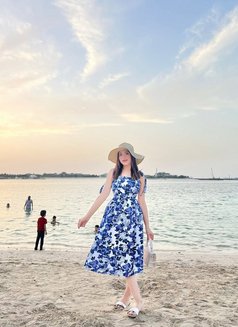 Priya independent - adult performer in Dubai Photo 1 of 1