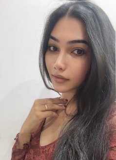 Priya independent - puta in Hyderabad Photo 2 of 3