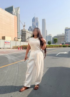 Priya Independent Indian fitness model - puta in Dubai Photo 12 of 15
