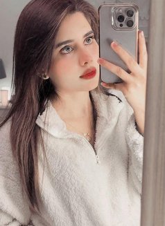 Priya Independent Model in BurDubai - puta in Dubai Photo 3 of 7