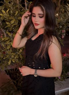 Priya Independent Model in BurDubai - puta in Dubai Photo 5 of 7
