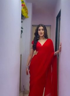 Priya - escort in Abu Dhabi Photo 3 of 4