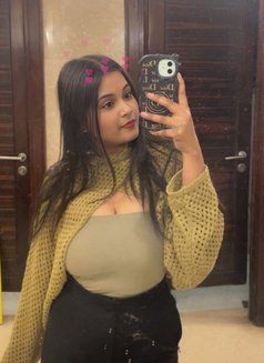 Priya - escort in Ahmedabad Photo 3 of 4