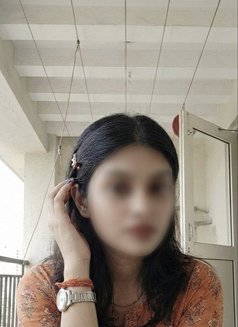 Priya - escort in Bangalore Photo 3 of 4