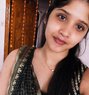 Priya - escort in Bangalore Photo 1 of 3