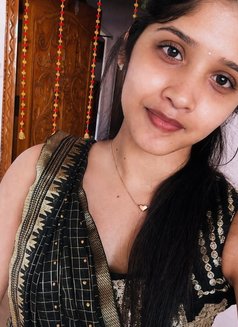 Priya - escort in Bangalore Photo 7 of 7