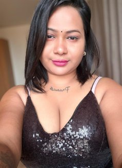 Priya - puta in Bangalore Photo 4 of 4