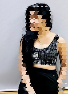 Priya - escort in Bangalore Photo 1 of 3