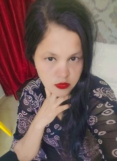 Priya - puta in Bangalore Photo 7 of 7