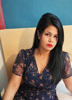 Priya - puta in Bangalore Photo 5 of 7