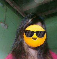 priya - puta in Candolim, Goa