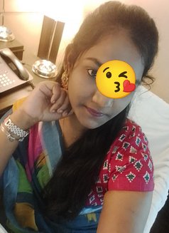 Priya! - escort in Chennai Photo 3 of 6