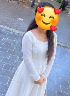 Priya - escort in Dubai Photo 7 of 7