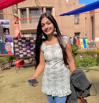 Priya - escort in Hyderabad Photo 1 of 4