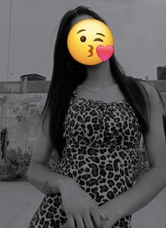 Cam, sex chat, fantasy meeting - puta in Hyderabad Photo 1 of 3