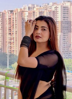 Priya - escort in Hyderabad Photo 1 of 5