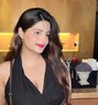 Priya - puta in Hyderabad Photo 1 of 3