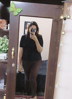 Priya - escort in Hyderabad Photo 2 of 4