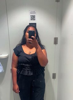 Priya - escort in Hyderabad Photo 2 of 3