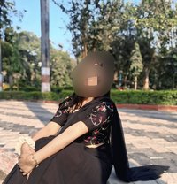 Priya - escort in Indore