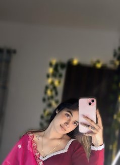 Priya - escort in Jaipur Photo 4 of 4