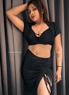 Priya - escort in Kochi Photo 1 of 4