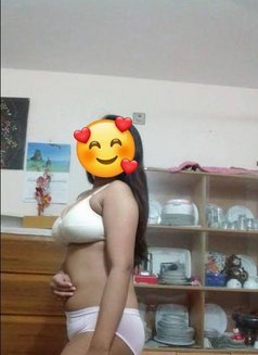 Priya - escort in Kochi Photo 3 of 3