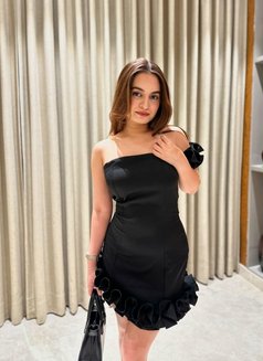 Priya - escort in Kolkata Photo 1 of 3