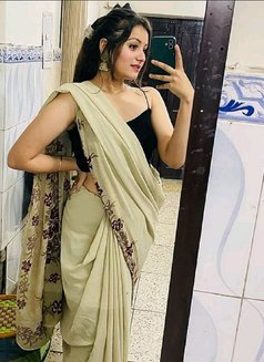 Priya - escort in Kolkata Photo 1 of 4