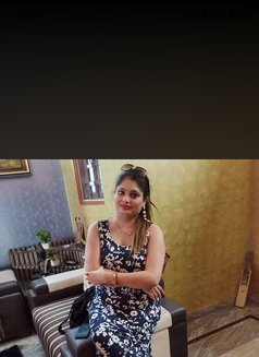 Priya - escort in Kolkata Photo 3 of 4