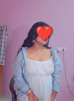 Priya - escort in Lucknow Photo 2 of 2