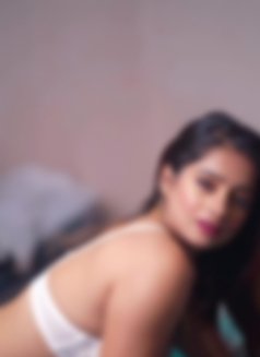 Priya Escort, COD, +9I 7O889O9O55 - puta in Lucknow Photo 3 of 5